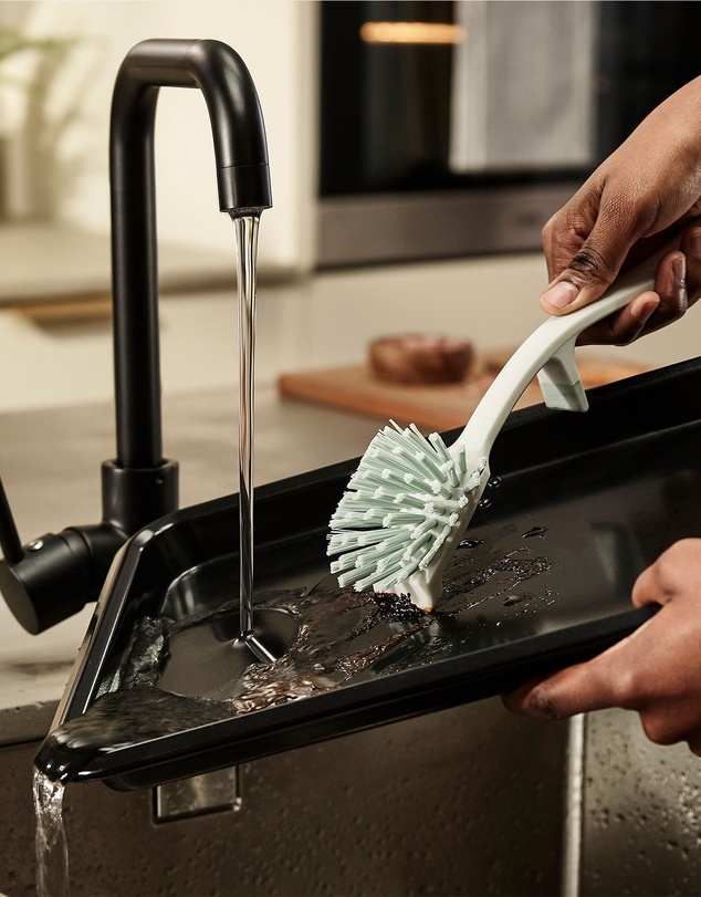 Joseph Joseph - Edge™ Washing-up Brush (Stone)