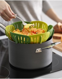 Joseph Joseph - Bloom™ Folding Steamer Basket (Green)