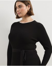 Atmos&Here Curvy - Maci Fitted Midi Knit Dress