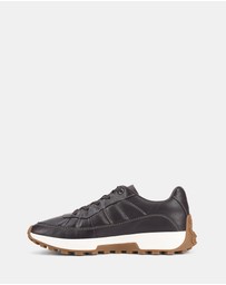Hush Puppies - Sneaky W