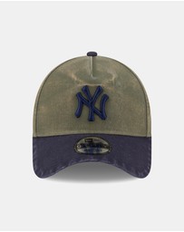 New Era - New Olive Navy Wash 9FORTY A-Frame New York Yankees Cap