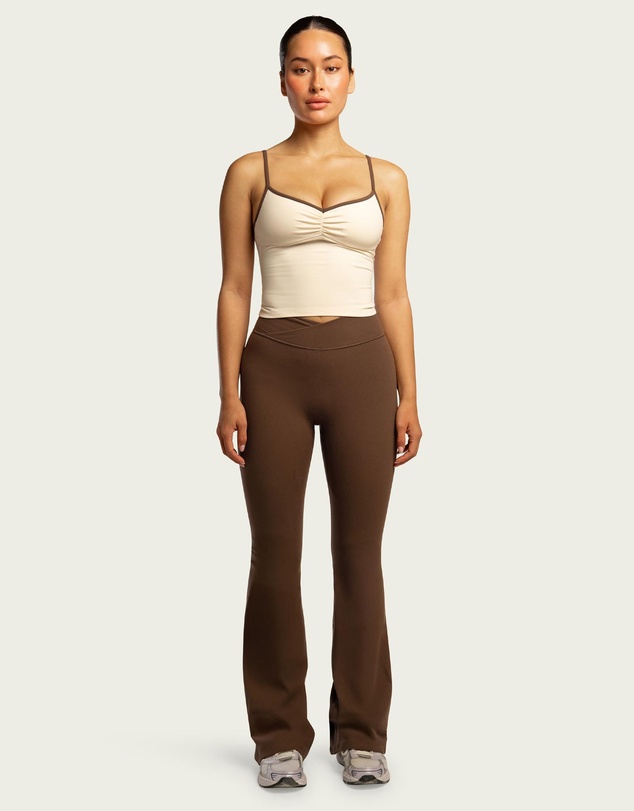 437 - The V Flared Leggings