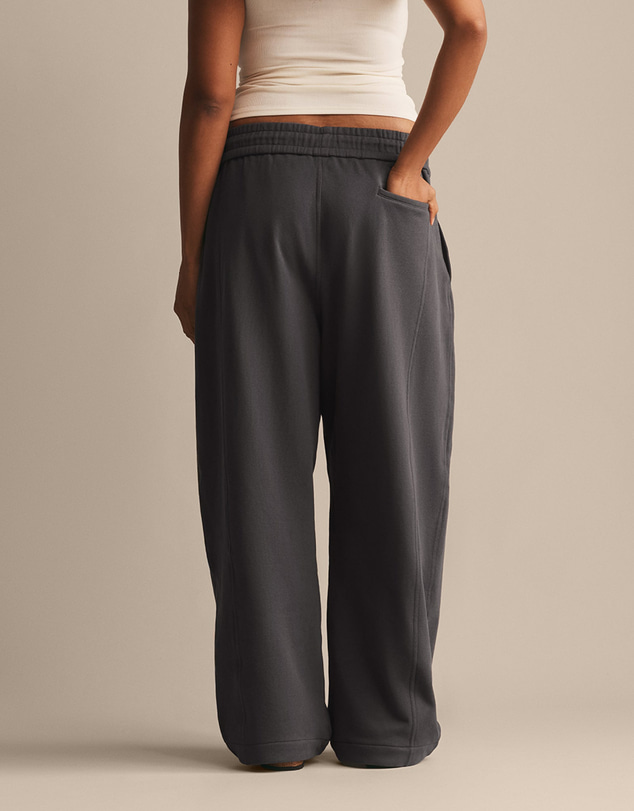 Resting - Cotton Fleece Rocco Barrel Sweat Pant