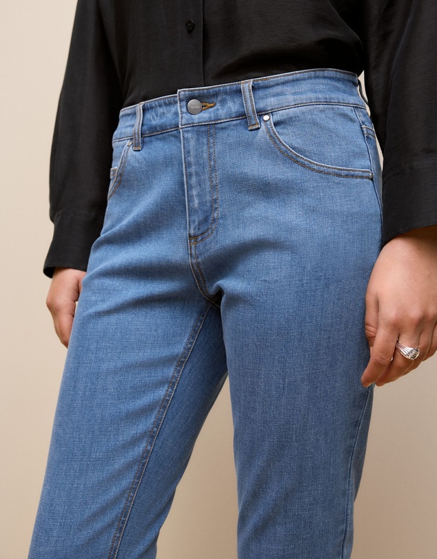 Trenery - Boyfriend Jean in Light Wash