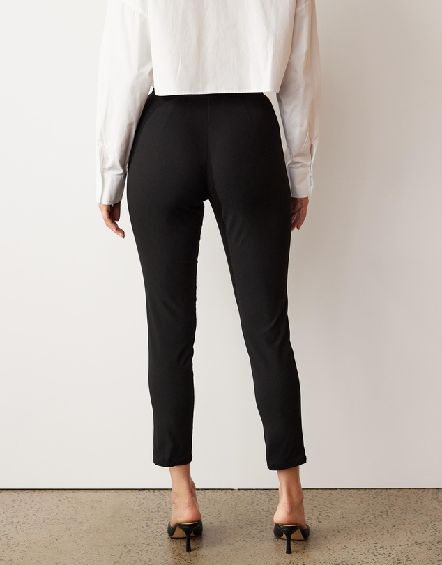 Atmos&Here - Slim Leg Pants