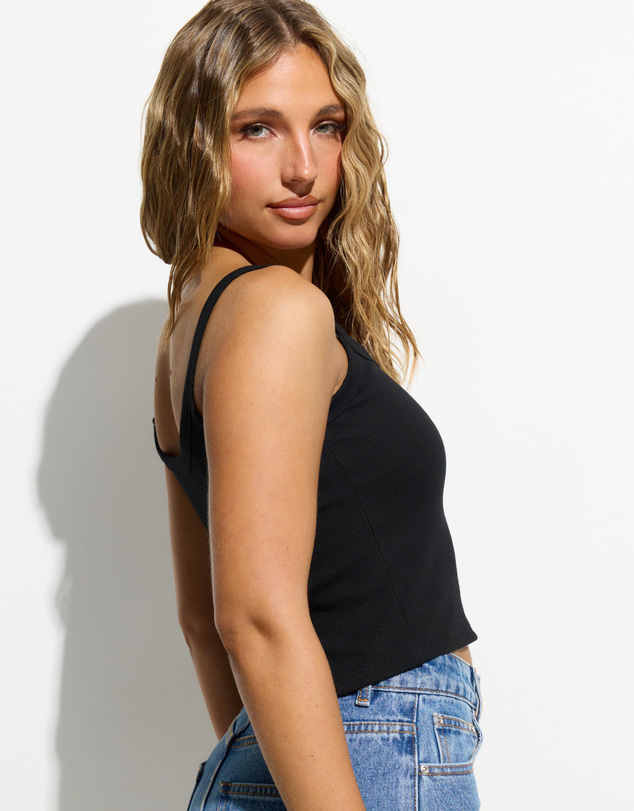 Dazie - Essentials Scoop Neck Ribbed Singlet
