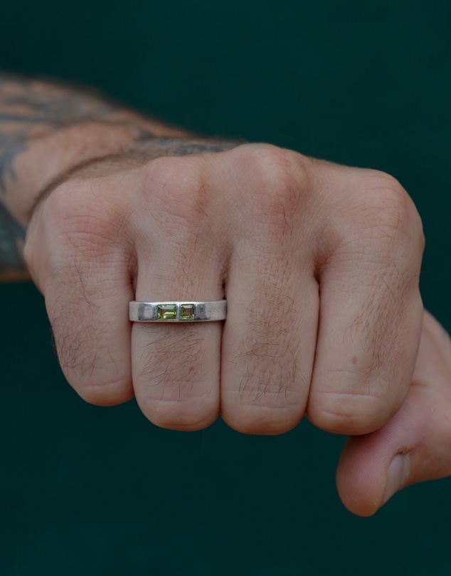 SUE THE BOY - Axis Band Ring