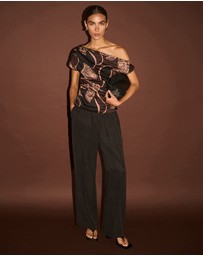 Staple the Label - Ulla Asym Top