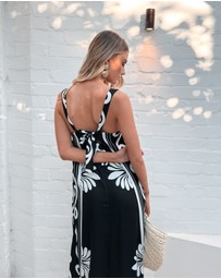 Esther & Co - Holden Dress - Black Floral
