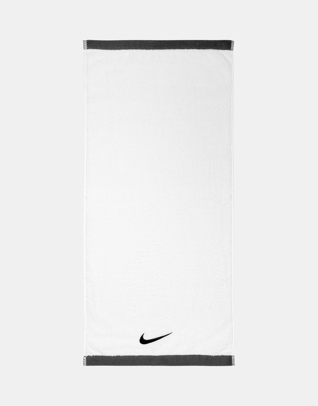 Nike - Fundamental Towel Medium