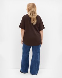 City Chic - Plus size Curved Hem Soho Cotton Tee - chocolate