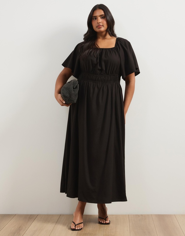 Atmos&Here Curvy - Linen Blend Maxi Dress With Flutter Sleeve