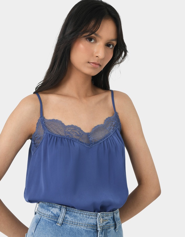 Forcast - Aleksia Lace Trim Cami Top