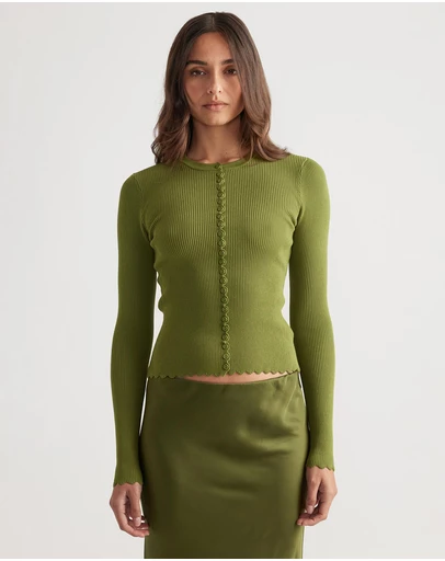 Decjuba - Lana Scallop Button Top