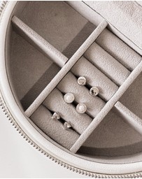 Ichu - Circle Stud Earrings