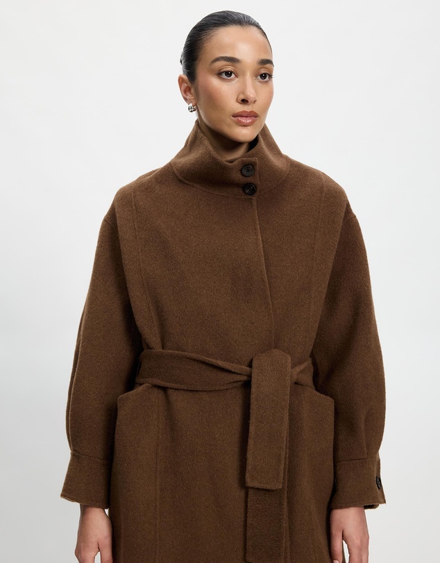 Lindsay Nicholas New York - Gallery Coat