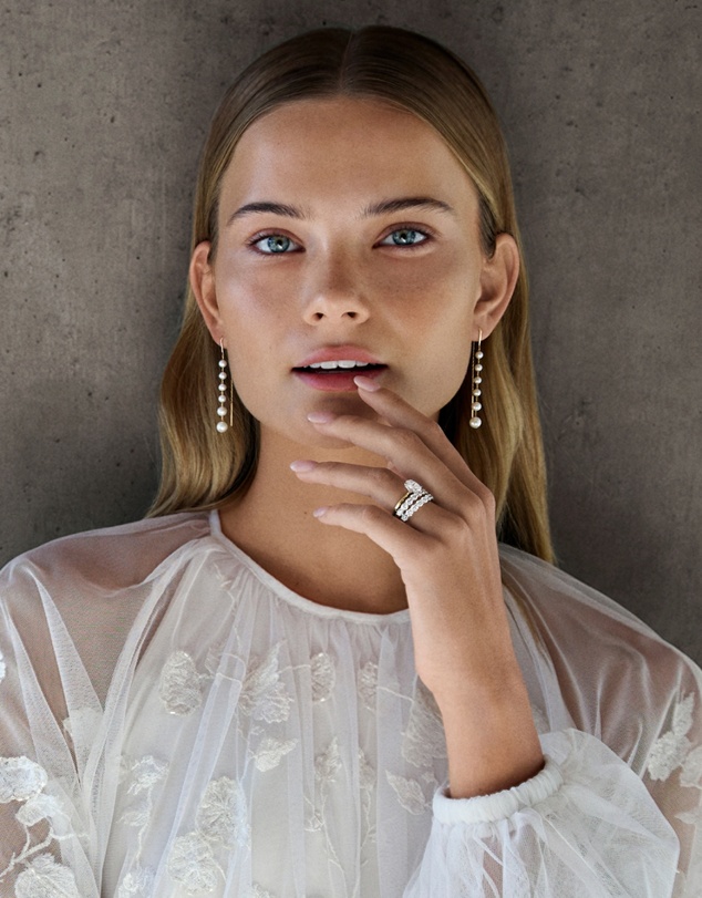 Michael Hill - Threader Earrings with Cultured Freshwater Pearls in 10kt Yellow Gold