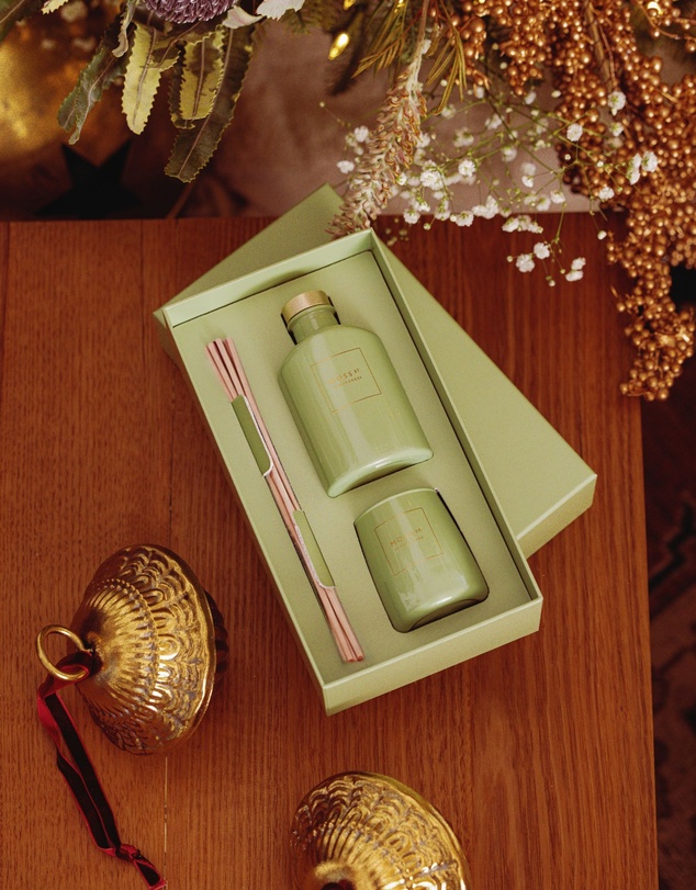 Moss St Fragrances - French Pear & Freesia Mini Candle & Diffuser Gift Set