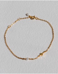 SAINT VALENTINE - Cross & Pearl Bracelet - Gold - ICONIC EXCLUSIVE