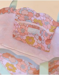 Sky Gazer - Scalloped Edge Beach Bag- Floral Azure