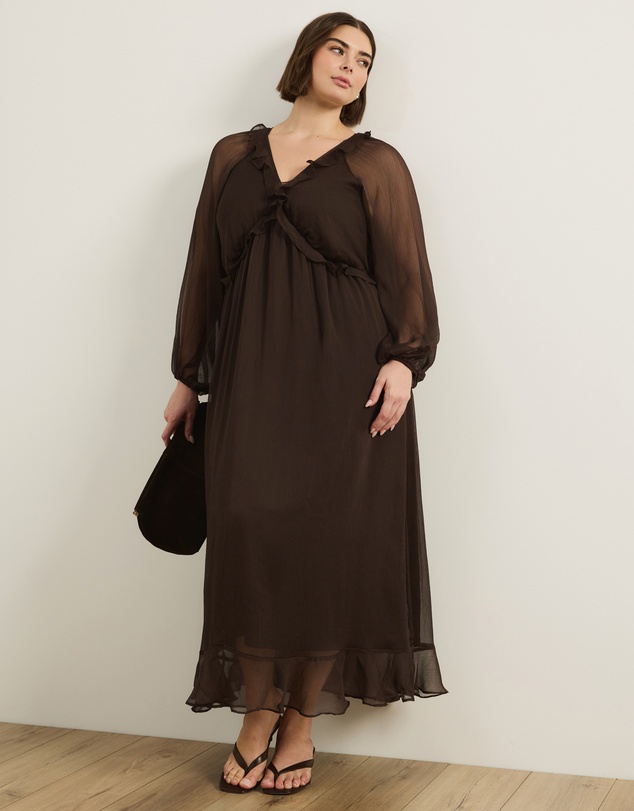 Atmos&Here Curvy - Tyla V-Neck Boho Midi Dress With Ruffle Detail