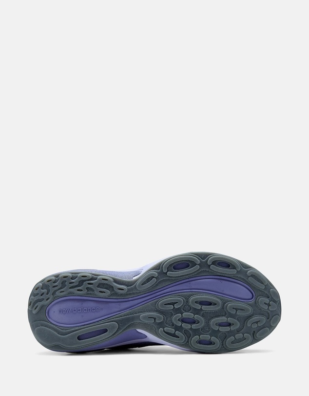 New Balance - AC Runner - Women's