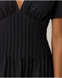 Tussah - Maysen Linen Blend Pintuck Midi Dress
