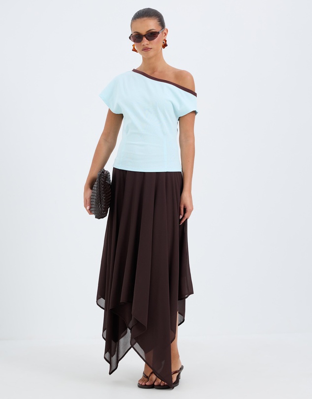Calli - Phoebe Contrast Off Shoulder T-Shirt