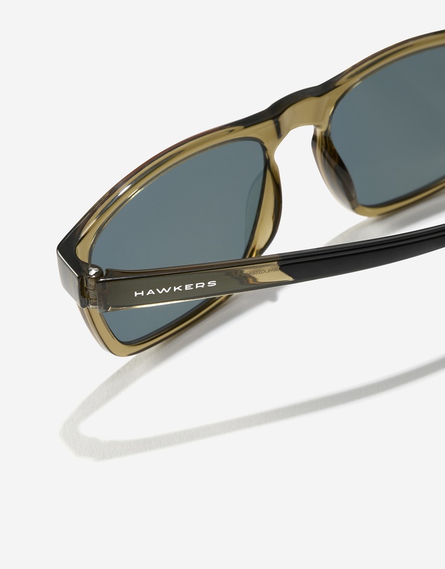 Hawkers Co - HAWKERS Lion - Black Ruby Sunglasses for Men and Women