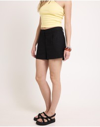 Subtitled - Lyla Tailored Shorts