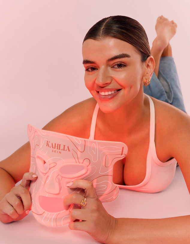 Kahlia Skin - LED Silicone Face Mask
