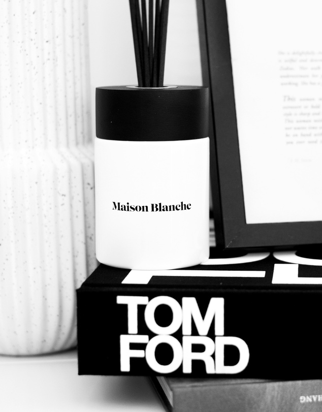 Maison Blanche - 004 Bergamot & Tobacco - Reed Diffuser