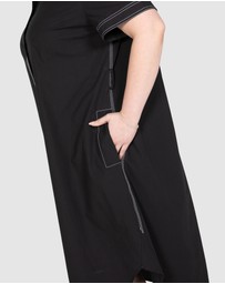 Love Your Wardrobe - Alyssa Contrast Stitch Dress