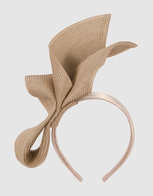 Max Alexander - Tall Nude Racing Fascinator