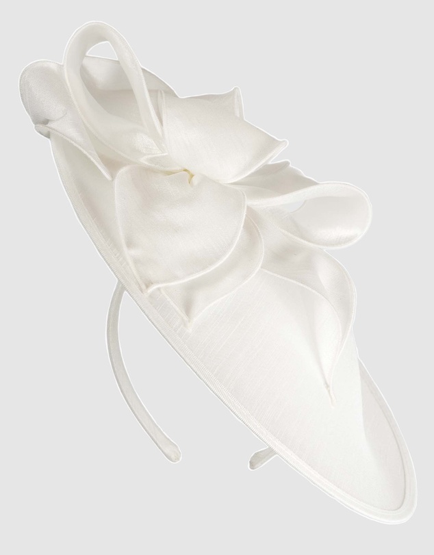 Max Alexander - White Plate Racing Fascinator