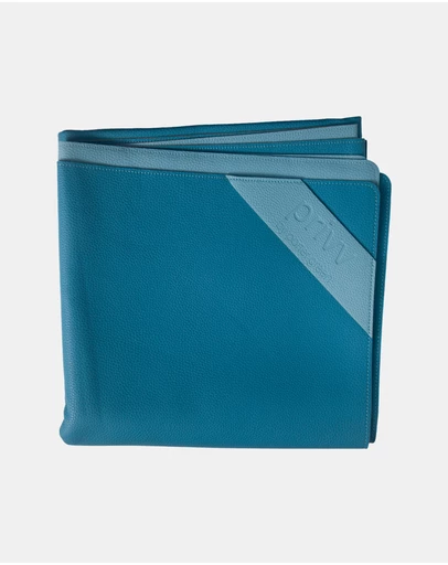 porter green - privv | vegan leather waterproof picnic rug