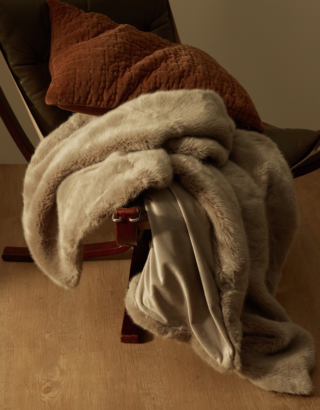 Country Road - Loui Faux Fur Throw