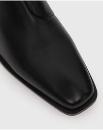 Betts - Dusty Square Toe Chelsea Boots