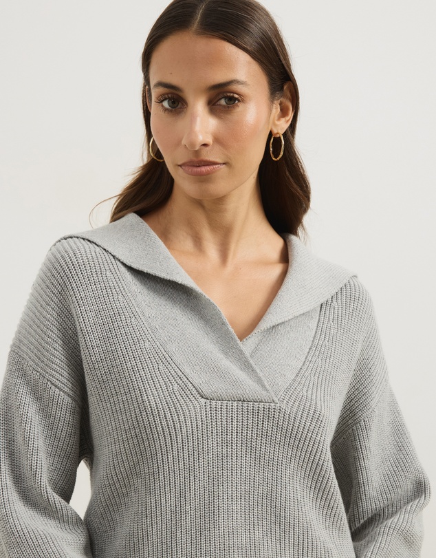 Atmos&Here - Natalie Oversized V-Neck Knit Jumper