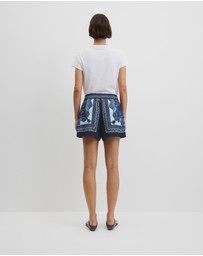 Country Road - Scarf Print Short