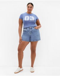 City Chic - Plus size Stretch Waist Denim Short - mid wash