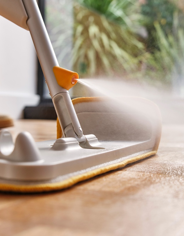 Joseph Joseph - CleanTech™ 2-in-1 Spray Mop