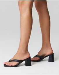 Verali - Stoked Block Heel Thongs
