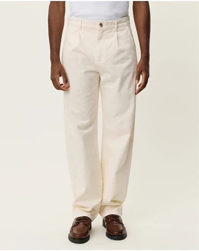 Les Deux - Romeo Pleated Chino Pants
