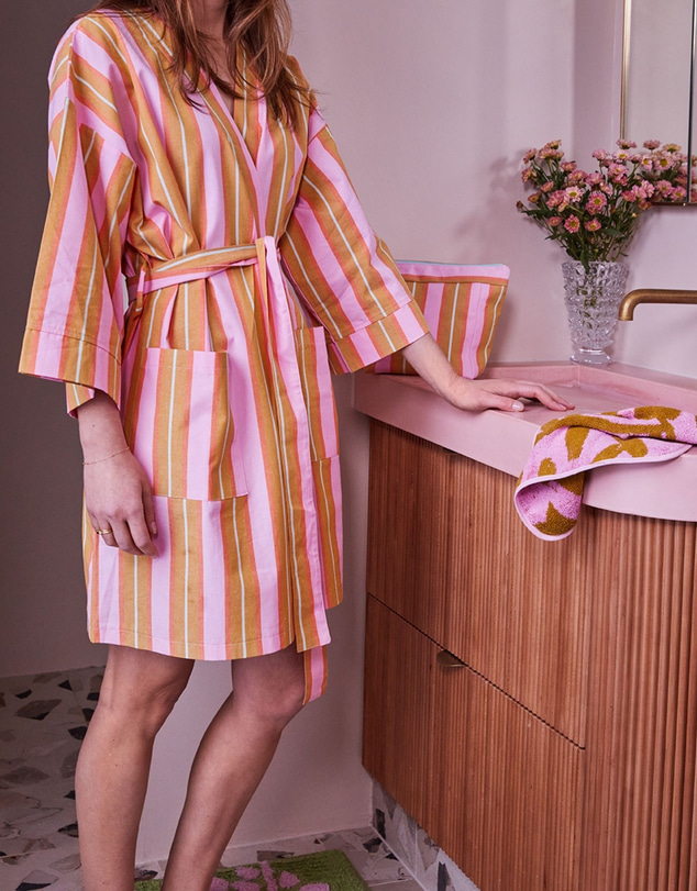 Mosey Me - Sunrise Stripe Short Robe