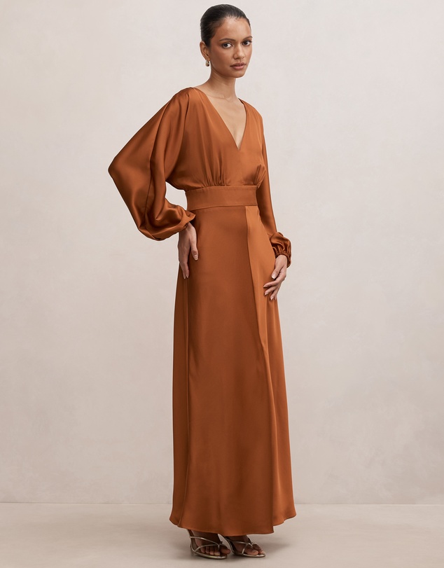 Forever New Petite - Vera Petite Draped Batwing Maxi Dress