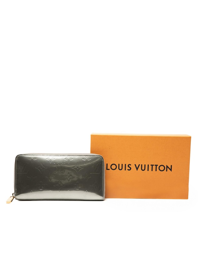Pre-Loved by Azura Reborn - Pre-Loved Monogram Vernis Zippy Long Wallet