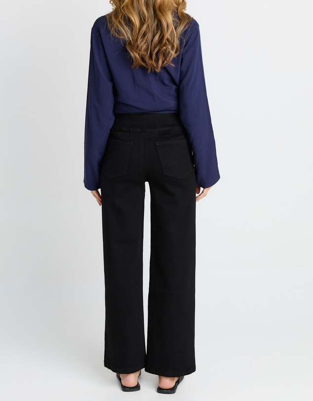 Betty Basics - Straight Stretch Jean