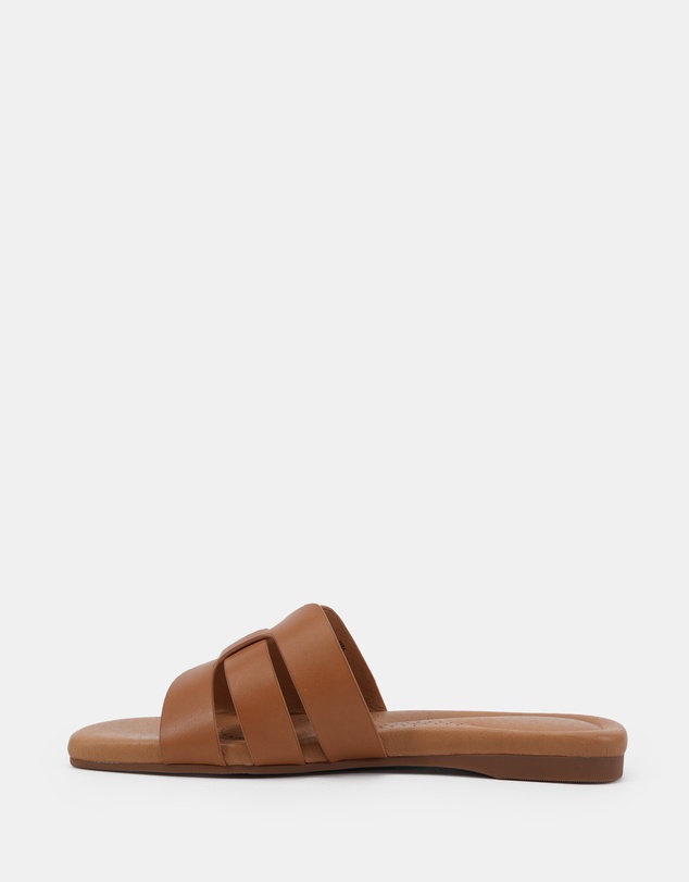 Clarks - Yara Tan