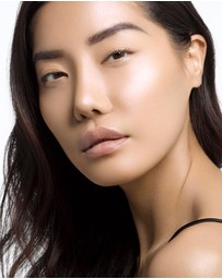 Yves Saint Laurent - Touche Éclat Radiant Touch Highlighter Pen 4